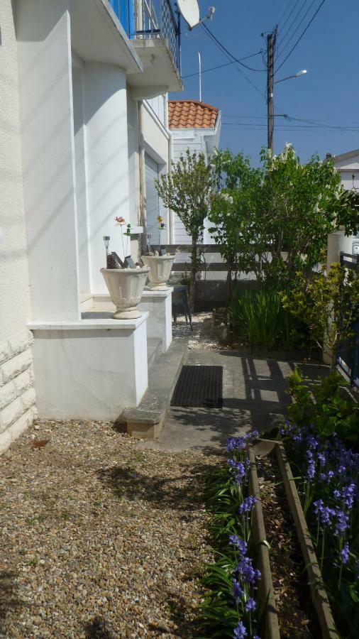 Pluie De Roses Lägenhet Royan Exteriör bild